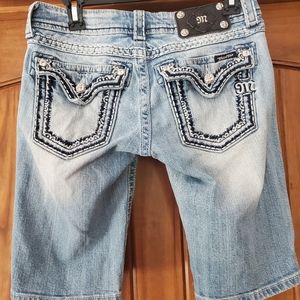 Miss Me Bermuda shorts